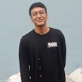 Dimas Anggara Ditemui Usai Mengisi Program 'Rumpi'