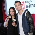 Nagita Slavina dan Raffi Ahmad Luncurkan Kartu Debit RANS