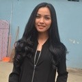 Tya Arifin Ditemui Usai Mengisi Program 'Rumpi'