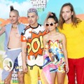 DNCE di Red Carpet Kids' Choice Awards 2016