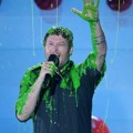 Blake Shelton Saat Terkena Slime di Kids' Choice Awards 2016