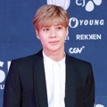 Taemin SHINee di Pink Carpet Style Icon Asia 2016