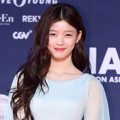 Kim Yoo Jung di Pink Carpet Style Icon Asia 2016