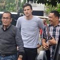 Stuart Collin Kunjungi Kediaman Risty Tagor