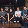 Gigi, Gusti Hendy, Armand Maulana, Thomas Ramdhan, Dewa Budjana
