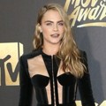 Cara Delevingne di Red Carpet MTV Movie Awards 2016
