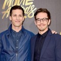 Andy Samberg dan Jorma Taccone di Red Carpet MTV Movie Awards 2016