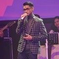 Penampilan Afgan di 'An Evening Showcase with Afgan & Raisa'