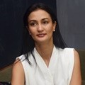 Atiqah Hasiholan Hadiri Syukuran Film 'Wonderful Life'