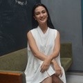 Atiqah Hasiholan Hadiri Syukuran Film 'Wonderful Life'