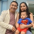 Augie Fantinus dan Adriana Bustami Usai Mengisi Program 'Rumpi'