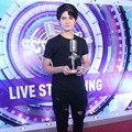 Aliando Raih Penghargaan Penyanyi Solo Pria Paling Ngetop 2016