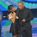 Rina Nose dan Fakhrul Razi Mesra di SCTV Music Awards 2016