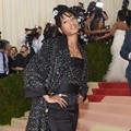 Willow Smith Kenakan Busana Karya Chanel
