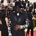 Penampilan will.i.am di Met Gala 2016