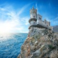 Kastil di Ujung Tebing di Crimea, Ukraina