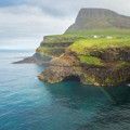 Desa Terpencil Gasadalur yang Berada di Pulau Faroe, Atlantik Utara