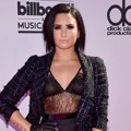 Demi Lovato di Red Carpet Billboard Music Awards 2016