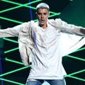Justin Bieber Saat Tampil di Billboard Music Awards 2016