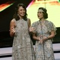 Adinia Wirasti dan Dian Sastro Bacakan Nominasi Film Terfavorit Indonesia Movie Actors Awards 2016