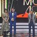 Oka Antara Sabet Penghargaan Pemeran Pria Pendukung Terbaik IMA Awards 2016