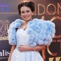 Ayushita Jadi Host Red Carpet Indonesia Movie Actors Awards 2016