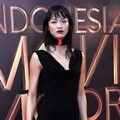 Kelly Tandiono Hadiri Indonesia Movie Actors Awards 2016