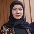 Bella Shofie Saat Ditemui di Pengadilan Agama Jakarta Selatan