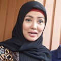 Bella Shofie Saat Ditemui di Pengadilan Agama Jakarta Selatan