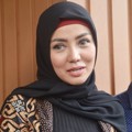 Bella Shofie Saat Ditemui di Pengadilan Agama Jakarta Selatan