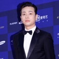 Park Jung Min di Red Carpet Baeksang Art Awards 2016
