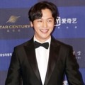 Byun Yo Han di Red Carpet Baeksang Art Awards 2016