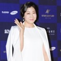 Ra Mi Ran di Red Carpet Baeksang Art Awards 2016