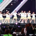 IOI Nyanyikan Lagu 'Dream Girls' di Dream Concert 2016
