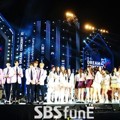 Seluruh Artis Berkumpul di Akhir Acara Dream Concert 2016