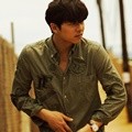 Gong Yoo di Majalah Esquire Edisi Mei 2016