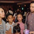 Nola Be3 dan Keluarga di Premier Film 'Finding Dory'