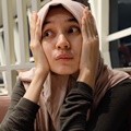 Dhini Aminarti dengan Make Up Minimalis atau Tanpa Make Up, Sama-Sama Cantik