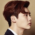 Lee Jong Suk di Majalah High Cut Vol. 166