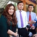 Jane Shalimar Ditemui di Pengadilan Agama Jakarta Selatan
