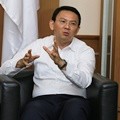Basuki Tjahaja Purnama Saat Dikunjungi Pemain Film '3 Srikandi'