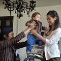 Bimbim Slank Gelar Acara Tedhak Siten Anak Bungsunya