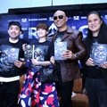 Launching Novel 'Triangle The Dark Side'