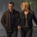 Matt Damon Bersama Julia Stiles yang Berperan Sebagai Mantan Agen CIA Nicky Parsons
