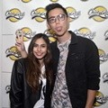 Valerie Thomas dan Brandon Nicholas Salim Hadiri Grand Opening Chick 'n Roll