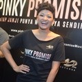 Agni Pratistha di Perilisan Trailer, Poster dan Soundtrack Film 'Pinky Promise'