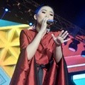 Isyana Sarasvati Serba Merah di 'Malam Puncak HUT 26 SCTV'
