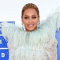 Beyonce Knowles di Red Carpet MTV Video Music Awards 2016