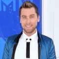 Lance Bass di Red Carpet MTV Video Music Awards 2016