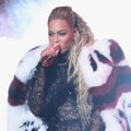 Beyonce Knowles Saat Nyanyikan Lagu 'Lemonade'